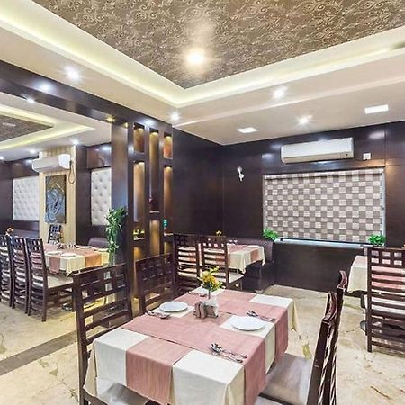 Bellevue Otel Gwalior Dış mekan fotoğraf